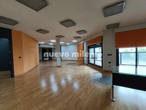 Office in Alcorcón, Madrid for lease Interior Photo- Image 1 of 6
