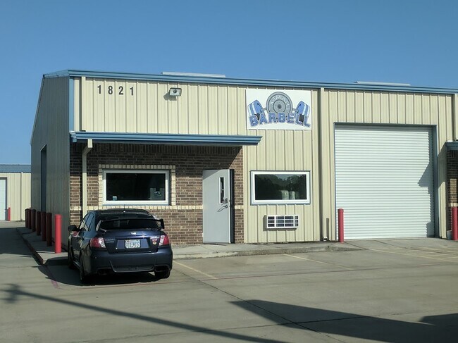 Plus de détails pour 1821 Dickinson Ave, Dickinson, TX - Local d'activités à louer