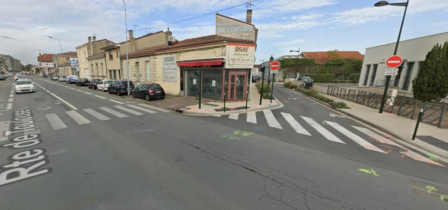 Flex dans Bègles à louer Photo du bâtiment- Image 1 de 3