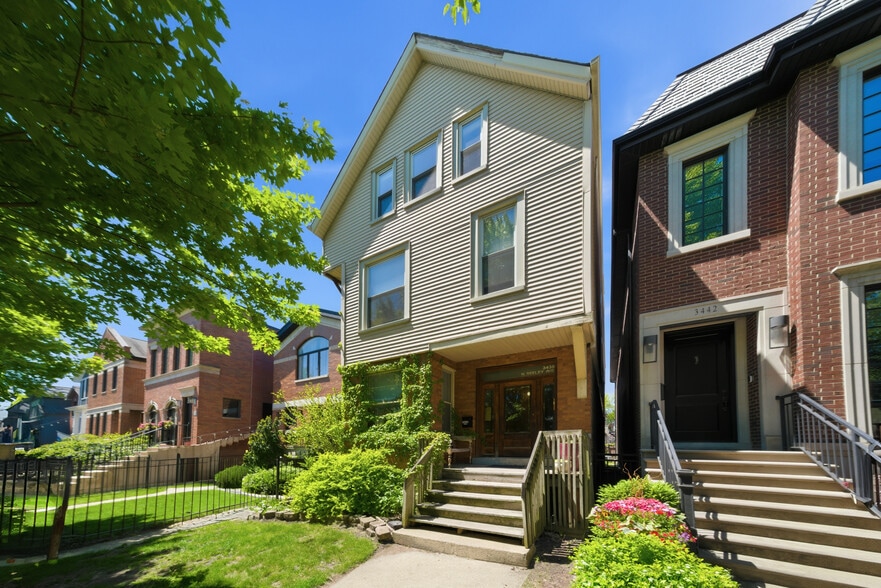 2436 N Albany Ave, Chicago, IL for sale - Building Photo - Image 2 of 31