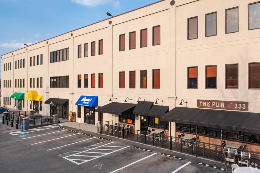 333 Allegheny Ave, Oakmont, PA à louer - Photo du bâtiment - Image 2 de 4