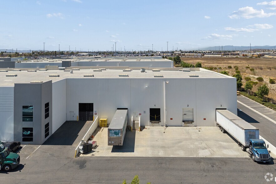 10290 Birtcher Ave, Jurupa Valley, CA for sale - Building Photo - Image 3 of 7