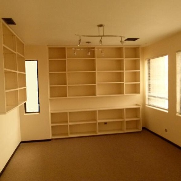 7000 W 14th Ave, Lakewood, CO à vendre - Photo du bâtiment - Image 2 de 36