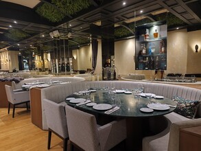 Retail in Madrid, Madrid for lease Interior Photo- Image 2 of 6