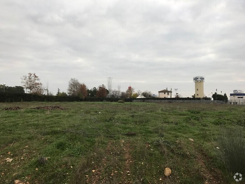 Calle Honduras, 28 P, Alcalá de Henares, Madrid for lease - Building Photo - Image 2 of 3