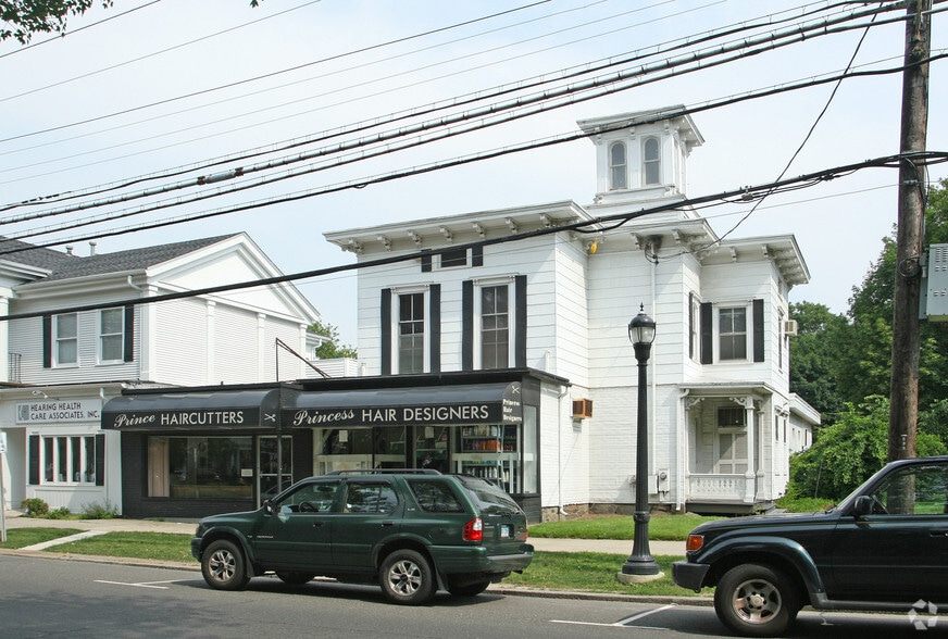 144 Broad St, Milford, CT à vendre - Photo du bâtiment - Image 2 de 2