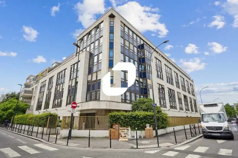 Bureau dans Clichy à louer Photo du bâtiment- Image 1 de 15