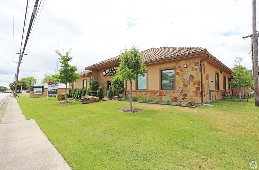 7560 Glenview Dr, Richland Hills, TX for lease - Building Photo - Image 3 of 6