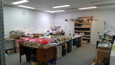 15 Valediction Rd, Kings Park for lease Interior Photo- Image 2 of 4