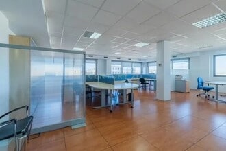Office in Coslada, Madrid for lease Interior Photo- Image 2 of 12