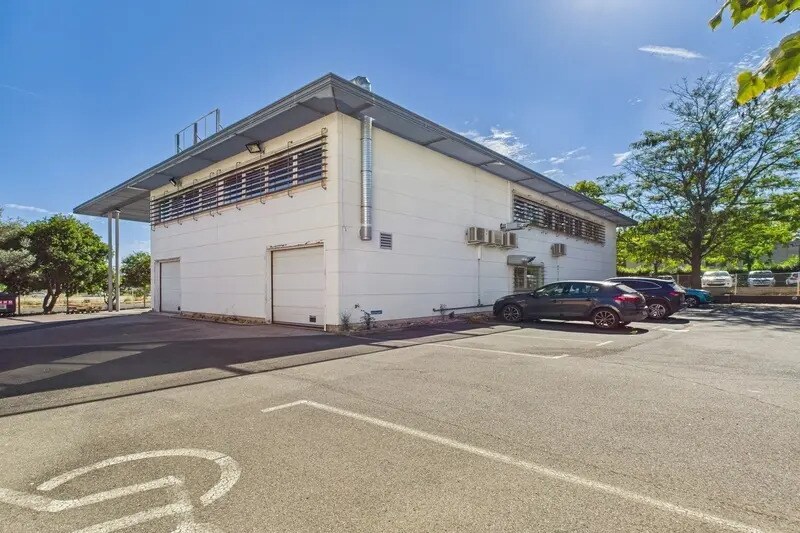 Office in Montpellier for lease - Building Photo - Image 3 of 14