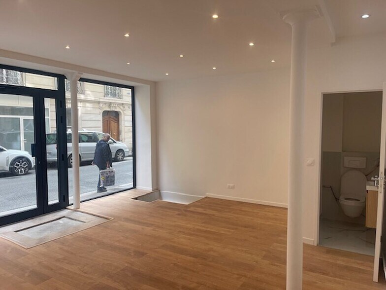 15 Rue Poirier De Narçay, Paris à vendre - Photo du bâtiment - Image 3 de 7
