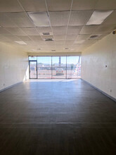 3301-3331 W Catalina Dr, Phoenix, AZ for lease Building Photo- Image 2 of 6