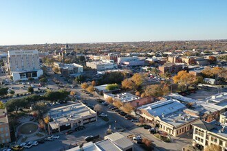 217 E Hickory St, Denton, TX - AÉRIEN  Vue de la carte - Image1