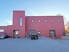 95 Main St, South Portland, ME for lease Interior Photo- Image 2 of 7