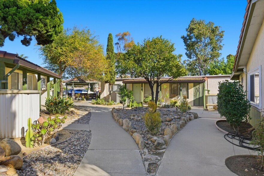279 Padua Hills Pl, San Ysidro, CA à vendre - Photo du bâtiment - Image 2 de 46