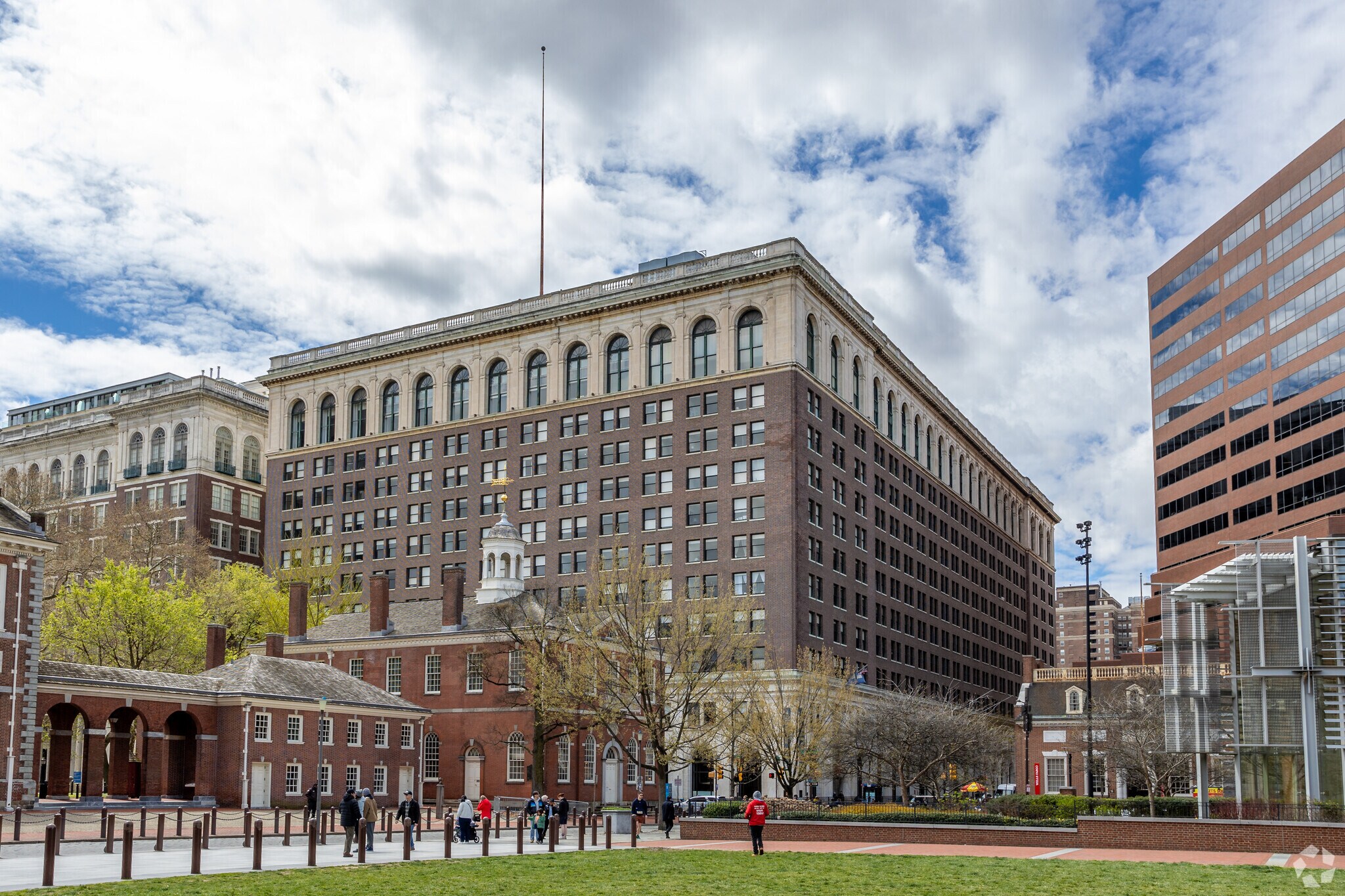 150 Independence Sq W, Philadelphia, PA for lease Building Photo- Image 1 of 7