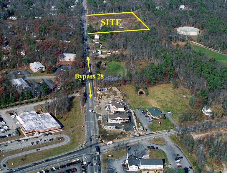 69 Bypass 28, Derry, NH for sale - Building Photo - Image 1 of 5