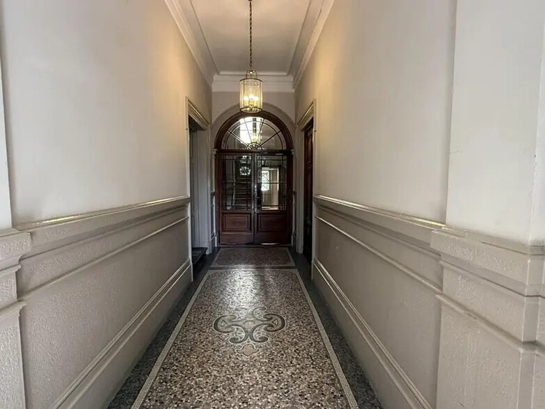14 Quai De Serbie, Lyon à vendre - Hall d’entrée - Image 2 de 6