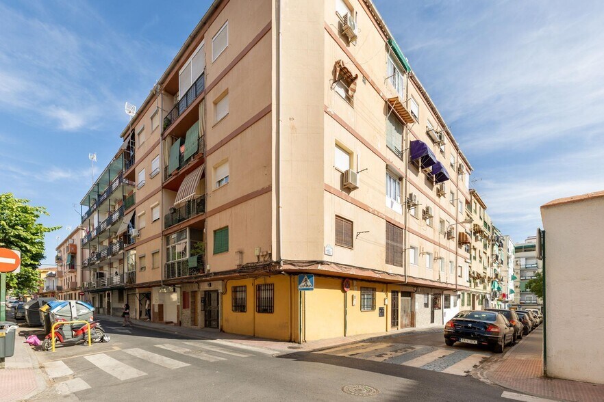 Commerce de détail dans Granada, Granada à vendre - Photo du bâtiment - Image 3 de 23
