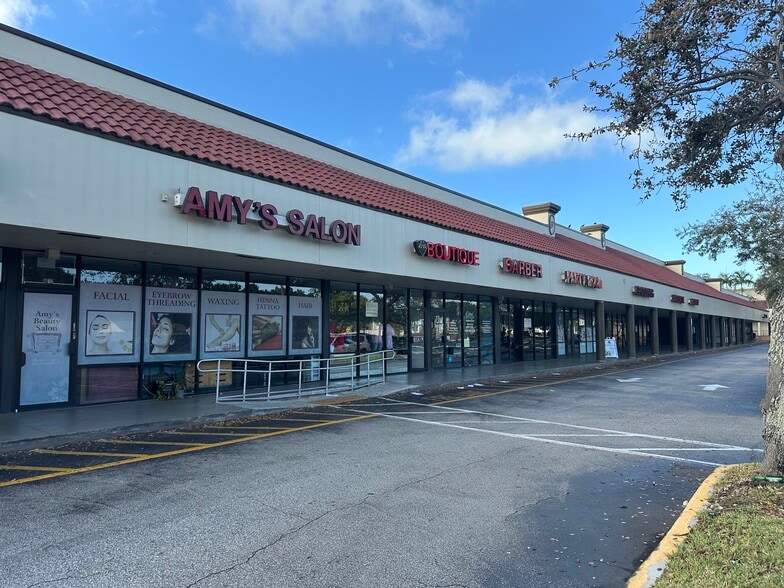 8500-8698 NW 44th St, Sunrise, FL for lease - Building Photo - Image 2 of 4