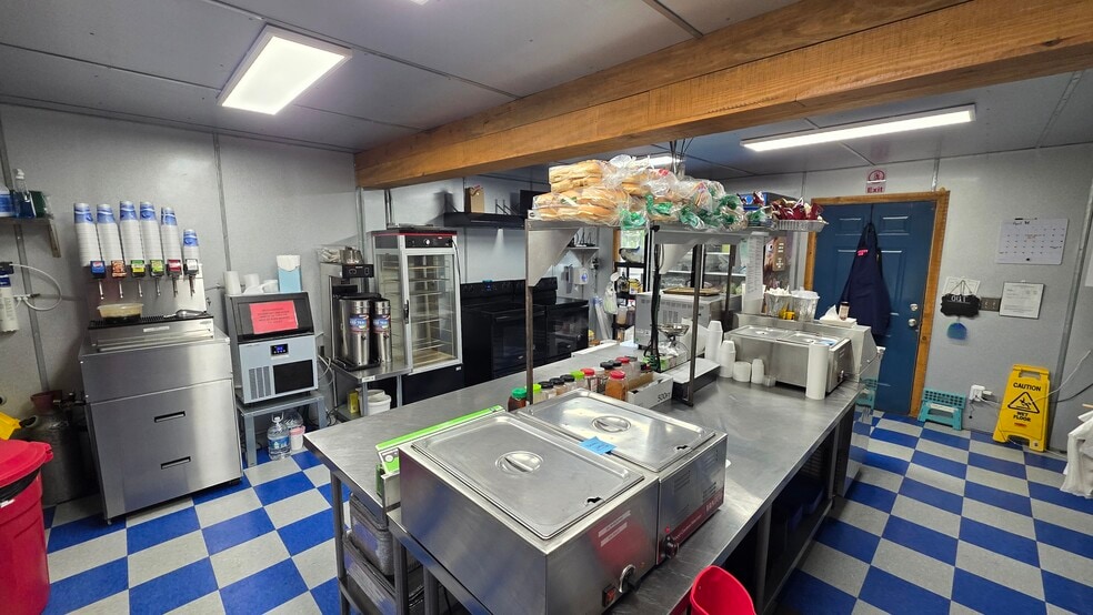 108 Scenic 7 N Hwy, Ola, AR à vendre - Photo intérieure - Image 3 de 20