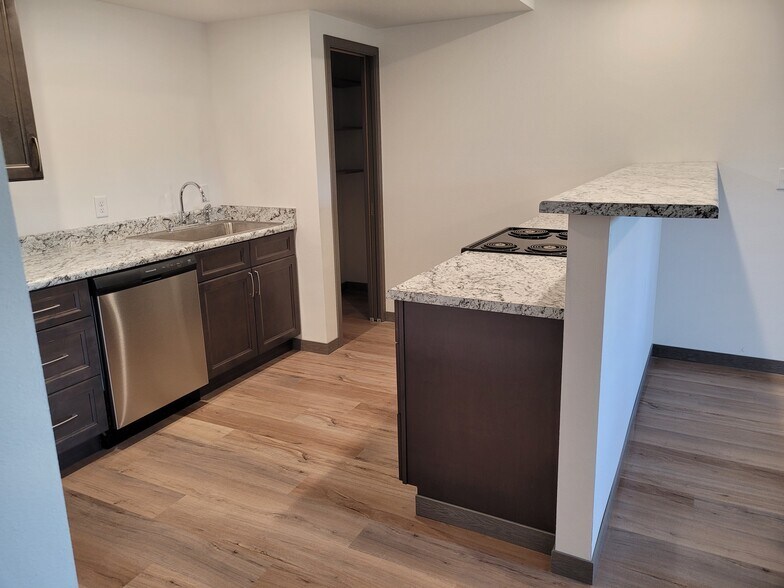 437 Montgomery St, Custer, SD à vendre - Photo intérieure - Image 3 de 17