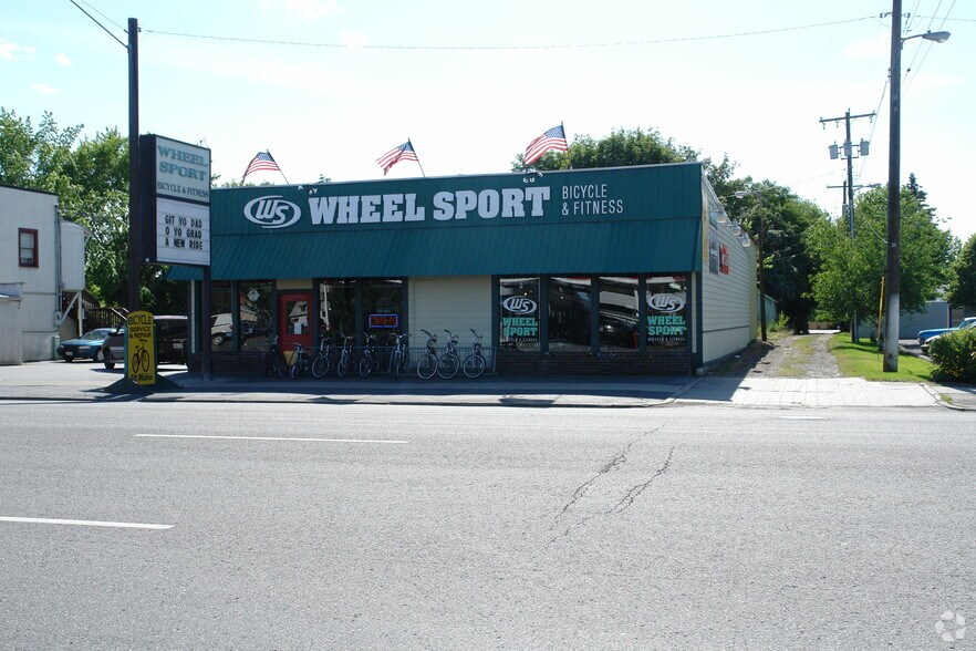 1711 N Division St, Spokane, WA à louer - Photo du bâtiment - Image 2 de 2