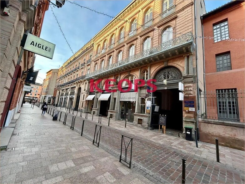 Office in Toulouse for lease - Building Photo - Image 1 of 3