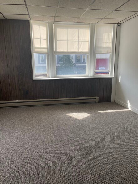 117 Market St, Kittanning, PA à vendre - Photo du bâtiment - Image 3 de 14