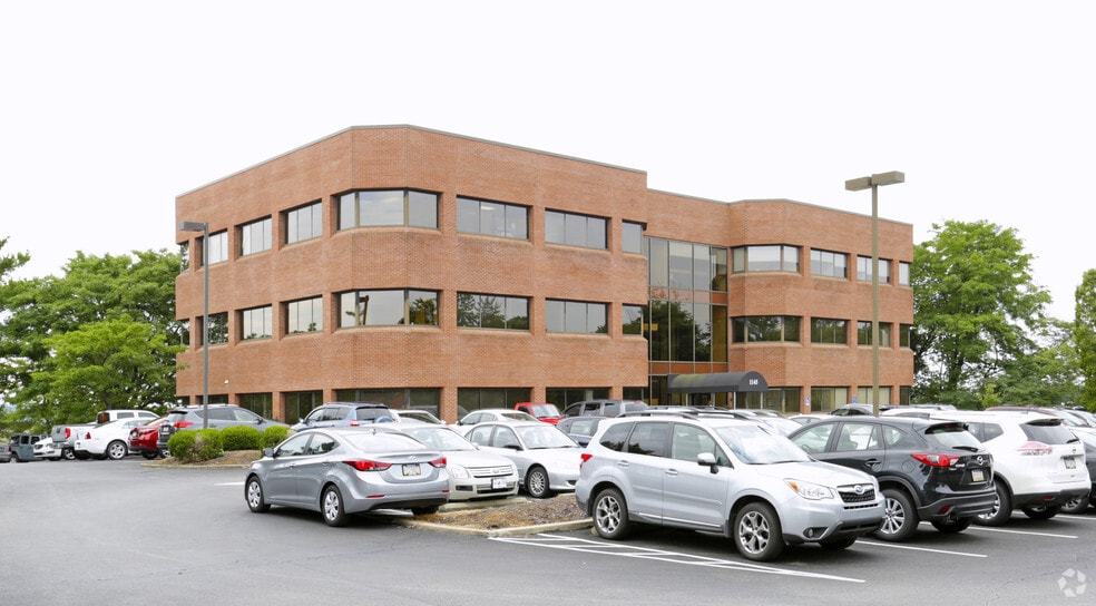 1145 Bower Hill Rd, Pittsburgh, PA for lease - Building Photo - Image 2 of 8