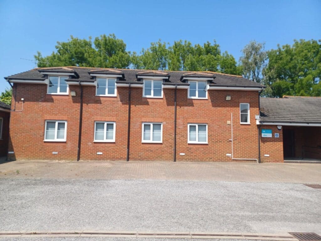 Tollbar Way, Southampton for lease Primary Photo- Image 1 of 4