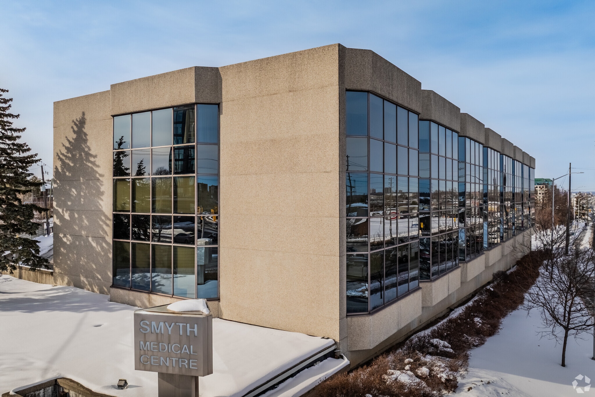 1929 Russell Rd, Ottawa, ON for sale Primary Photo- Image 1 of 9