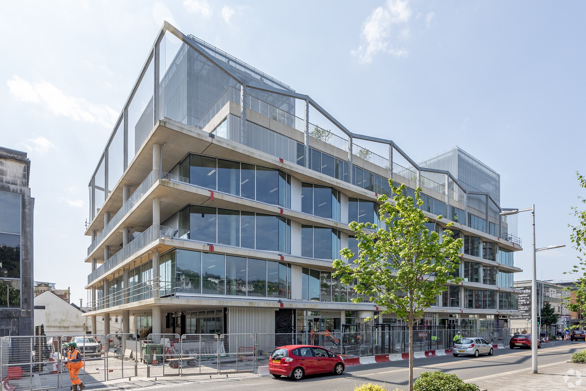 71-72 The Kingsway, Swansea à louer Photo principale- Image 1 de 12