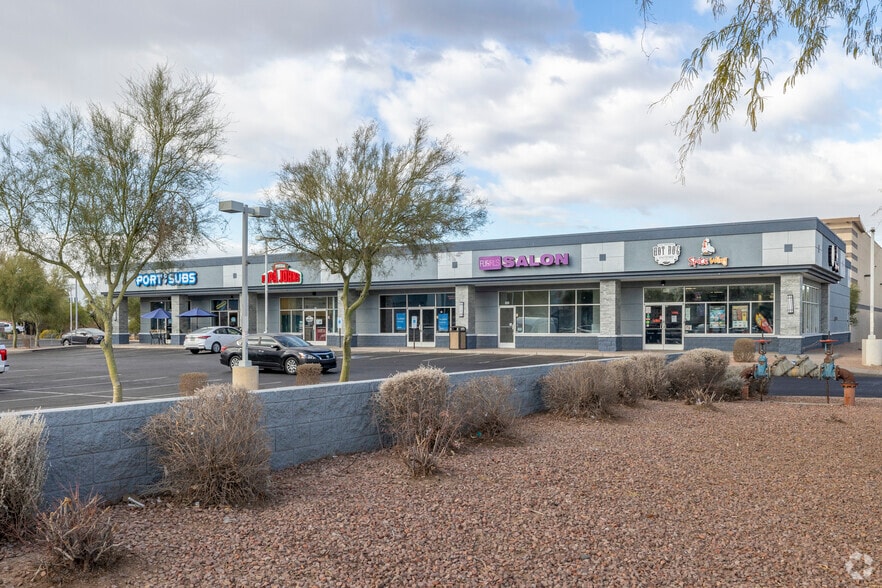 4645 E Broadway Rd, Phoenix, AZ for lease - Building Photo - Image 1 of 15