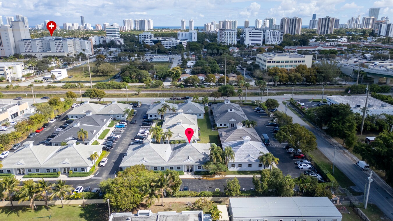 20770-20776 W Dixie Hwy, Miami, FL à louer Photo du bâtiment- Image 1 de 27