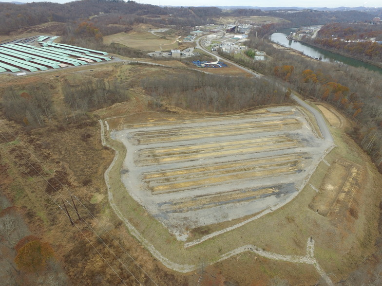 Industrial Park Rd, Morgantown, WV à vendre - Photo du bâtiment - Image 2 de 2