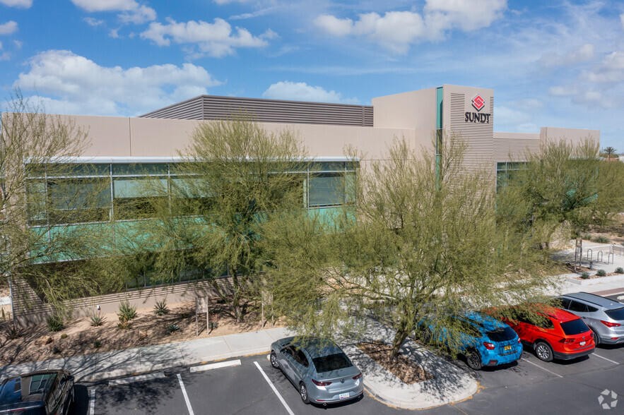 2015 W River Rd, Tucson, AZ for lease - Building Photo - Image 2 of 8