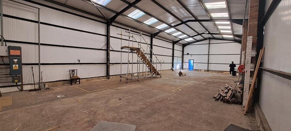 Quarry Rd, Newhaven for lease - Building Photo - Image 2 of 4