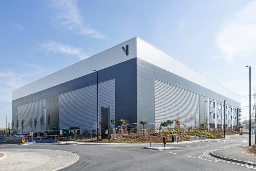 Jenkins Ln, Barking for lease - Building Photo - Image 2 of 4