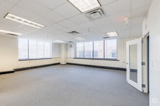 5001 Baum Blvd, Pittsburgh, PA for lease Interior Photo- Image 2 of 3