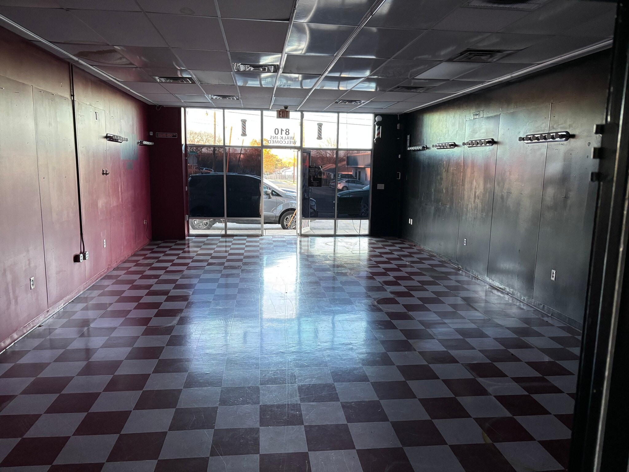 810 W Rancier Ave, Killeen, TX for lease Interior Photo- Image 1 of 3