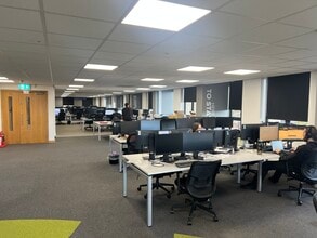 9 Victoria Av, Harrogate for lease Interior Photo- Image 2 of 6