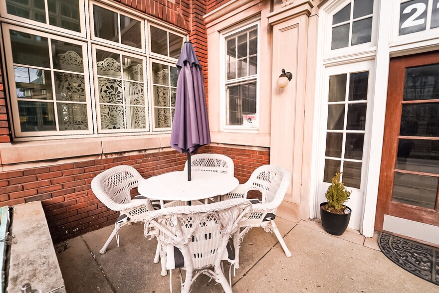 2101 N Pennsylvania St, Indianapolis, IN à vendre - Photo du bâtiment - Image 2 de 32