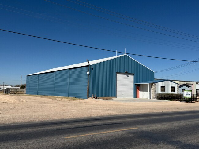 Plus de détails pour 6401 N Golder Ave, Odessa, TX - Industriel à louer