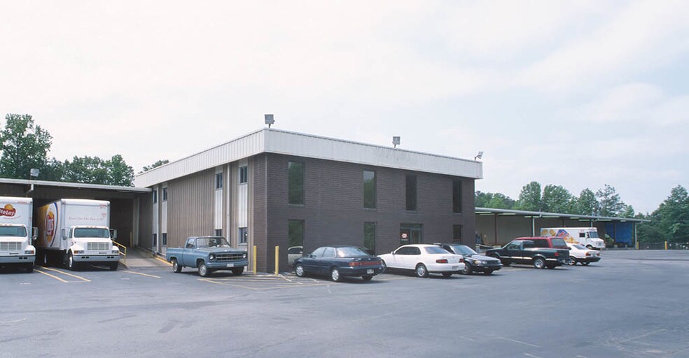 5000 Kristie Way, Chamblee, GA à louer - Photo du bâtiment - Image 3 de 11