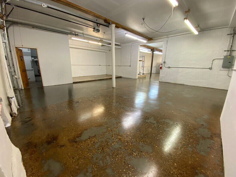 1333 Lee St, Philadelphia, PA à louer - Photo du bâtiment - Image 2 de 7