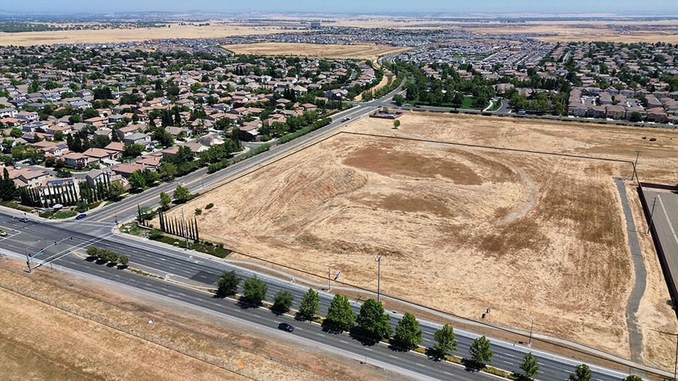 Chrysanthy Blvd, Rancho Cordova, CA for sale - Primary Photo - Image 2 of 3