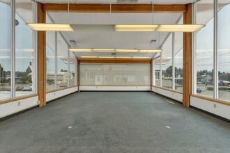 143-147 W Washington St, Stayton, OR for lease Interior Photo- Image 2 of 14