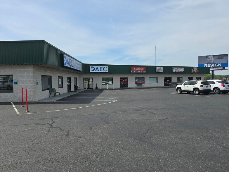 1502 E Lebanon Rd, Dover, DE à vendre - Photo du bâtiment - Image 2 de 4